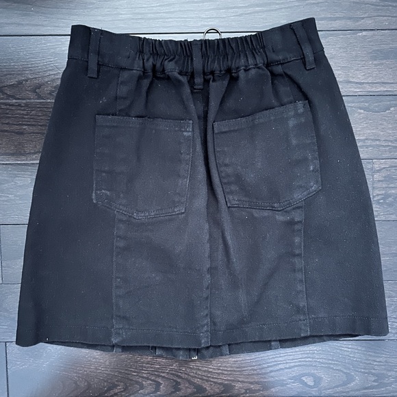 Black denim skirt with full zip-up - Picture 2 of 3